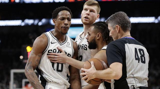  老鹰穆雷抱怨判罚，遭联盟罚款两万美元  